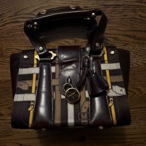 Women’s Burberry bag